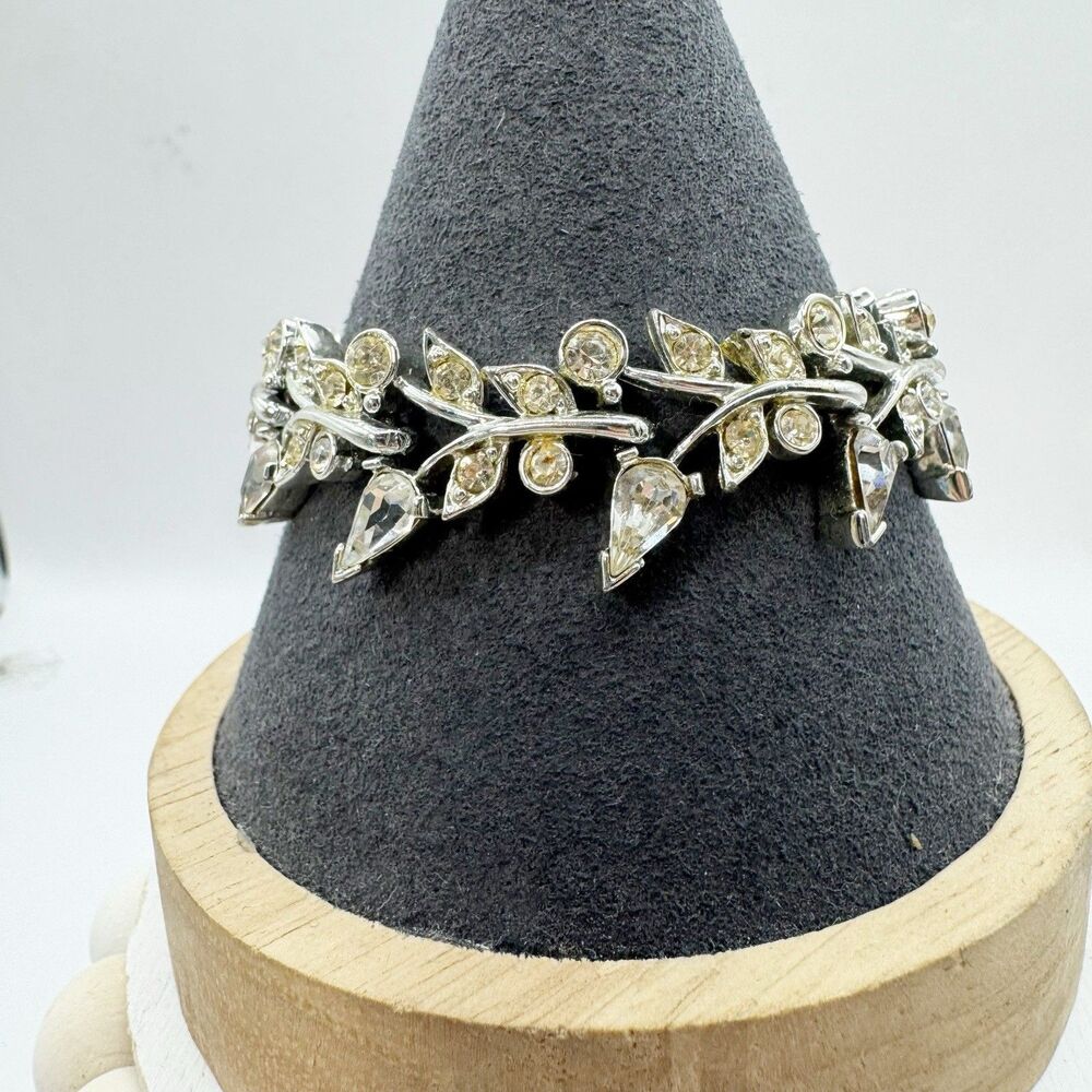 Kramer Vintage Clear  Teardrop Crystal Leaf Link Bracelet Silver Tone MCM 7”